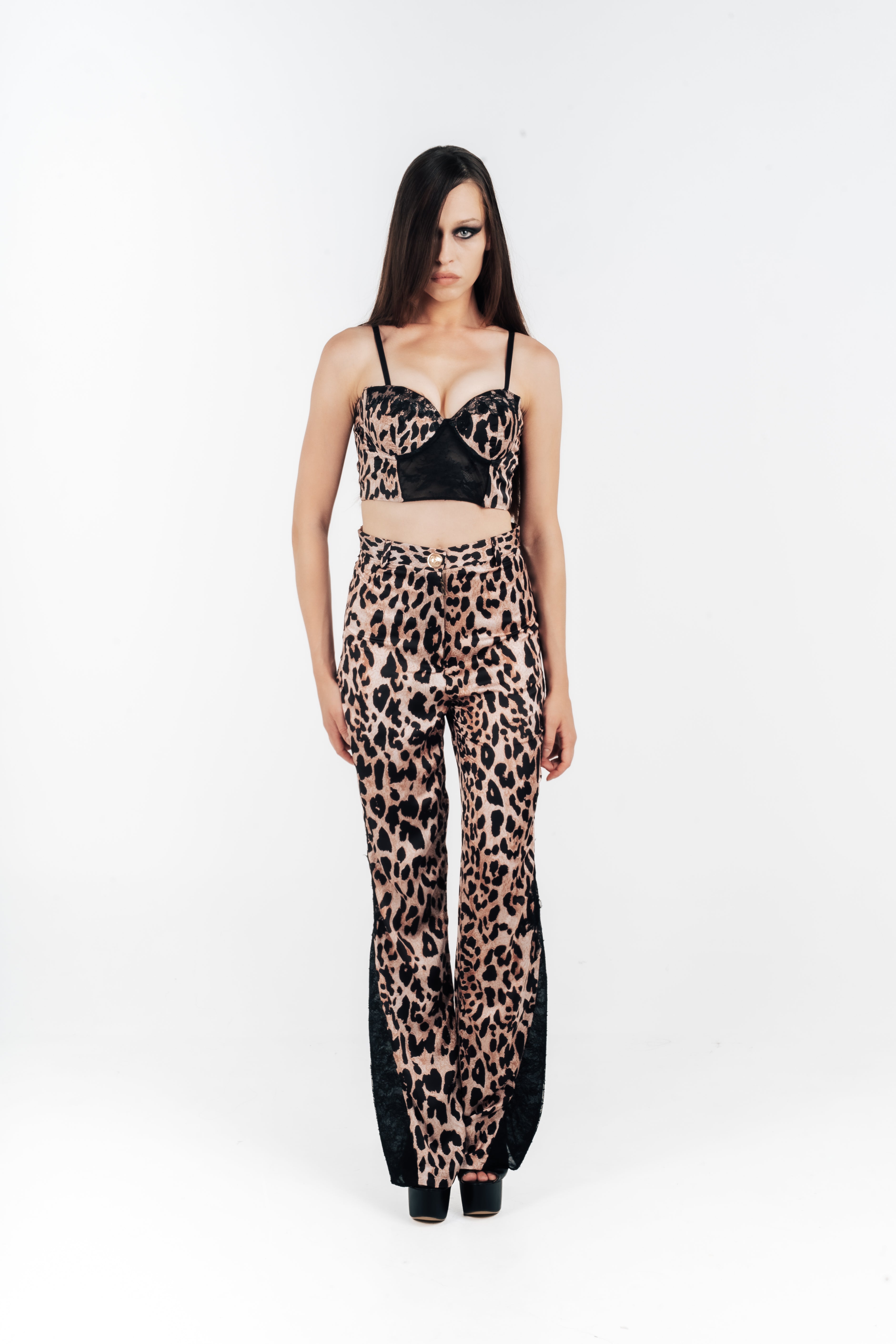 Pantalon droit imprimé léopard
